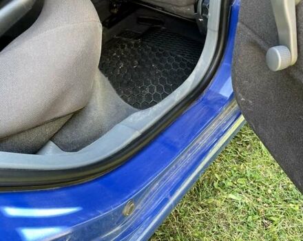 Синій Шкода Фабія, об'ємом двигуна 1.4 л та пробігом 255 тис. км за 3700 $, фото 6 на Automoto.ua