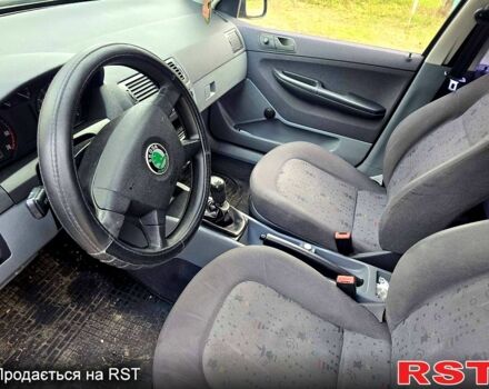 Синий Шкода Фабия, объемом двигателя 1.4 л и пробегом 248 тыс. км за 3600 $, фото 6 на Automoto.ua