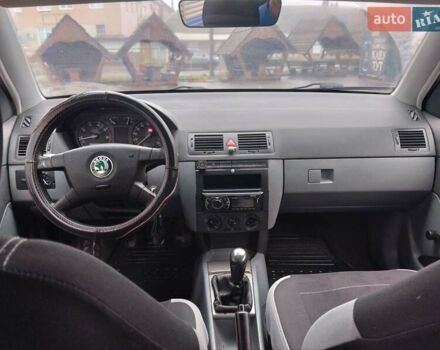 Синій Шкода Фабія, об'ємом двигуна 1.4 л та пробігом 300 тис. км за 2999 $, фото 4 на Automoto.ua