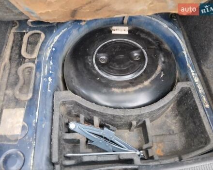 Синій Шкода Фабія, об'ємом двигуна 1.4 л та пробігом 300 тис. км за 2999 $, фото 7 на Automoto.ua