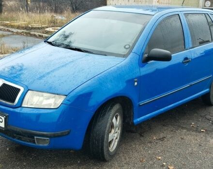 Синий Шкода Фабия, объемом двигателя 1.4 л и пробегом 405 тыс. км за 3499 $, фото 2 на Automoto.ua