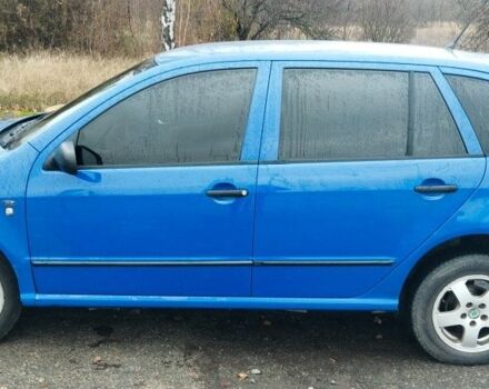 Синий Шкода Фабия, объемом двигателя 1.4 л и пробегом 405 тыс. км за 3499 $, фото 3 на Automoto.ua