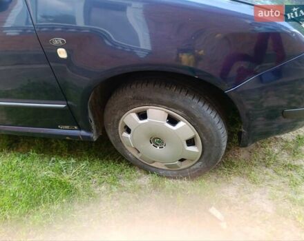 Синій Шкода Фабія, об'ємом двигуна 1.39 л та пробігом 270 тис. км за 3100 $, фото 5 на Automoto.ua