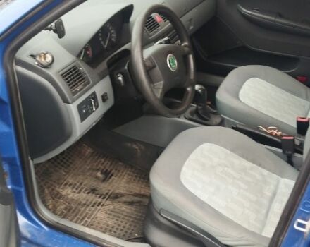 Синий Шкода Фабия, объемом двигателя 1.4 л и пробегом 405 тыс. км за 3499 $, фото 9 на Automoto.ua