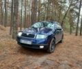 Синий Шкода Фабия, объемом двигателя 1.4 л и пробегом 380 тыс. км за 3500 $, фото 1 на Automoto.ua
