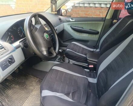 Синій Шкода Фабія, об'ємом двигуна 1.39 л та пробігом 270 тис. км за 3100 $, фото 2 на Automoto.ua