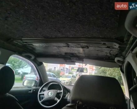 Синий Шкода Фабия, объемом двигателя 1.4 л и пробегом 250 тыс. км за 2800 $, фото 11 на Automoto.ua