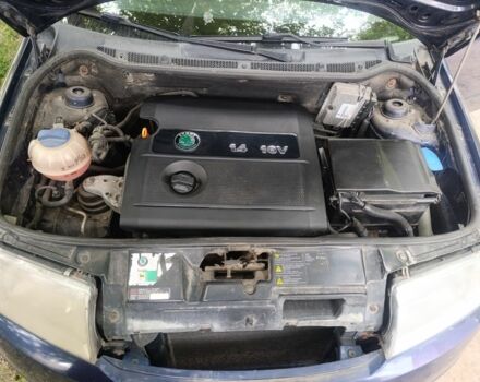 Синій Шкода Фабія, об'ємом двигуна 1.4 л та пробігом 360 тис. км за 3000 $, фото 4 на Automoto.ua