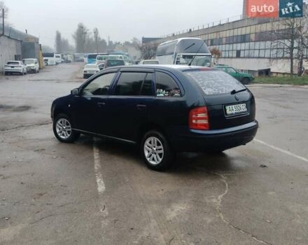 Синий Шкода Фабия, объемом двигателя 1.4 л и пробегом 326 тыс. км за 3800 $, фото 4 на Automoto.ua