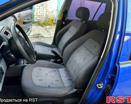 Синий Шкода Фабия, объемом двигателя 1.4 л и пробегом 192 тыс. км за 3499 $, фото 8 на Automoto.ua