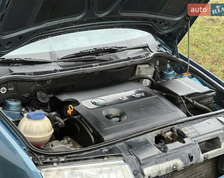 Синий Шкода Фабия, объемом двигателя 1.39 л и пробегом 270 тыс. км за 3500 $, фото 28 на Automoto.ua