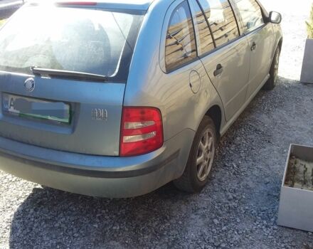 Синий Шкода Фабия, объемом двигателя 0 л и пробегом 250 тыс. км за 2800 $, фото 2 на Automoto.ua