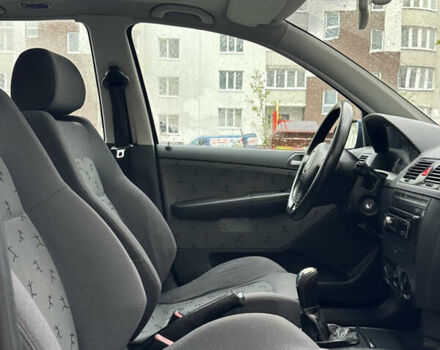 Синій Шкода Фабія, об'ємом двигуна 1.39 л та пробігом 182 тис. км за 3650 $, фото 16 на Automoto.ua