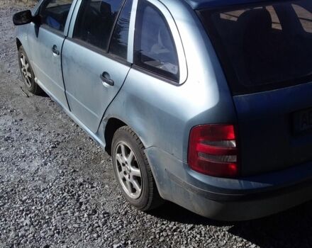 Синий Шкода Фабия, объемом двигателя 0 л и пробегом 250 тыс. км за 2800 $, фото 3 на Automoto.ua