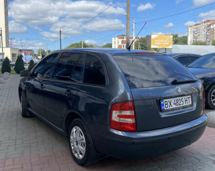 Синий Шкода Фабия, объемом двигателя 1.4 л и пробегом 301 тыс. км за 3700 $, фото 2 на Automoto.ua