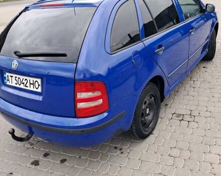 Синій Шкода Фабія, об'ємом двигуна 1.39 л та пробігом 323 тис. км за 3600 $, фото 7 на Automoto.ua