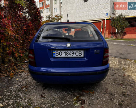 Шкода Фабия 2004 в Тернополе на Automoto.ua Синий Шкода Фабия, объемом двигателя 1.39 л и пробегом 292 тыс. км за 3099 $, фото 3 на Automoto.ua