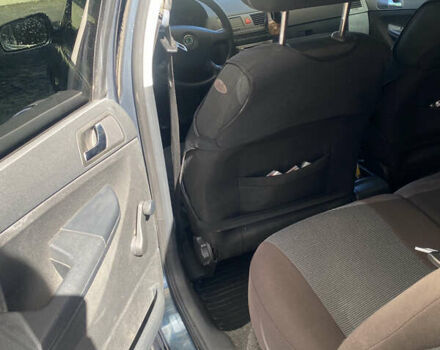 Синий Шкода Фабия, объемом двигателя 1.4 л и пробегом 301 тыс. км за 3700 $, фото 6 на Automoto.ua