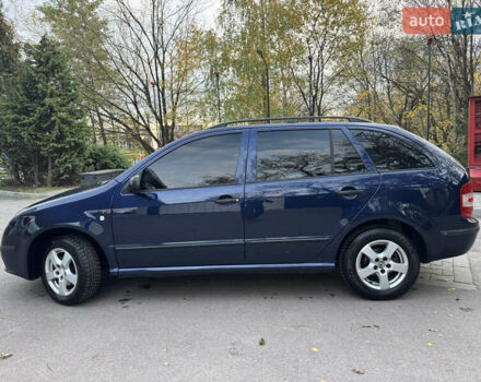 Шкода Фабия 2004 в Тернополе на Automoto.ua Синий Шкода Фабия, объемом двигателя 1.39 л и пробегом 200 тыс. км за 3650 $, фото 12 на Automoto.ua