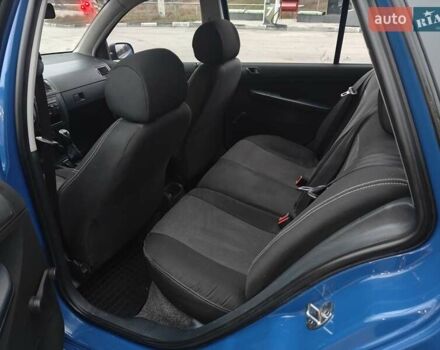 Синій Шкода Фабія, об'ємом двигуна 1.39 л та пробігом 238 тис. км за 3800 $, фото 9 на Automoto.ua