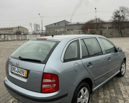 Синий Шкода Фабия, объемом двигателя 1.4 л и пробегом 190 тыс. км за 3900 $, фото 3 на Automoto.ua