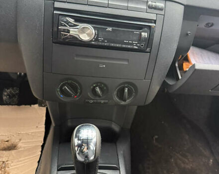 Синий Шкода Фабия, объемом двигателя 1.4 л и пробегом 190 тыс. км за 3900 $, фото 11 на Automoto.ua