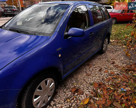 Шкода Фабия 2004 в Тернополе на Automoto.ua Синий Шкода Фабия, объемом двигателя 1.39 л и пробегом 292 тыс. км за 3099 $, фото 2 на Automoto.ua
