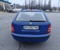 Синій Шкода Фабія, об'ємом двигуна 1.4 л та пробігом 238 тис. км за 3800 $, фото 4 на Automoto.ua