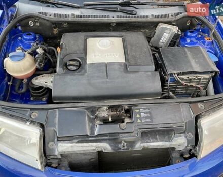 Синій Шкода Фабія, об'ємом двигуна 1.2 л та пробігом 250 тис. км за 3800 $, фото 3 на Automoto.ua