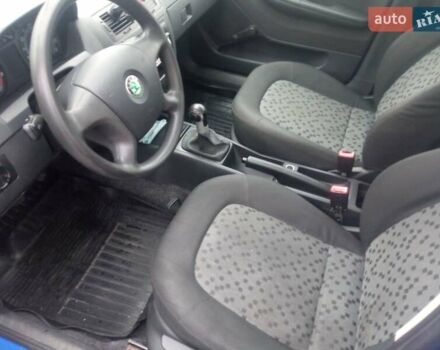 Синий Шкода Фабия, объемом двигателя 1.39 л и пробегом 180 тыс. км за 4500 $, фото 1 на Automoto.ua