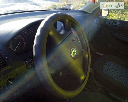 Синій Шкода Фабія, об'ємом двигуна 1.2 л та пробігом 10 тис. км за 2900 $, фото 12 на Automoto.ua