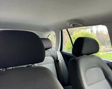 Синий Шкода Фабия, объемом двигателя 1.4 л и пробегом 183 тыс. км за 3700 $, фото 17 на Automoto.ua