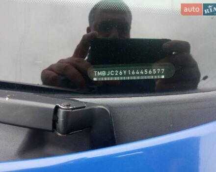 Синий Шкода Фабия, объемом двигателя 1.39 л и пробегом 180 тыс. км за 4500 $, фото 2 на Automoto.ua