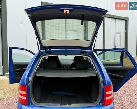 Синій Шкода Фабія, об'ємом двигуна 1.4 л та пробігом 229 тис. км за 2899 $, фото 32 на Automoto.ua