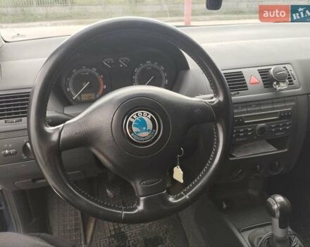 Синий Шкода Фабия, объемом двигателя 1.4 л и пробегом 192 тыс. км за 4800 $, фото 11 на Automoto.ua