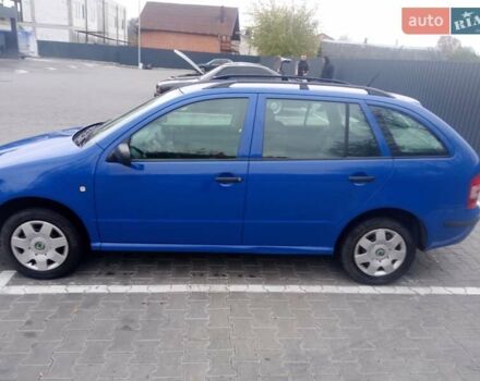 Синий Шкода Фабия, объемом двигателя 1.39 л и пробегом 180 тыс. км за 4500 $, фото 4 на Automoto.ua