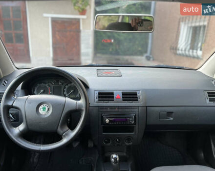 Синий Шкода Фабия, объемом двигателя 1.4 л и пробегом 183 тыс. км за 3700 $, фото 19 на Automoto.ua