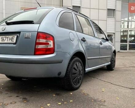 Синий Шкода Фабия, объемом двигателя 1.39 л и пробегом 301 тыс. км за 4100 $, фото 4 на Automoto.ua