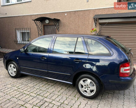 Синий Шкода Фабия, объемом двигателя 1.4 л и пробегом 183 тыс. км за 3700 $, фото 8 на Automoto.ua