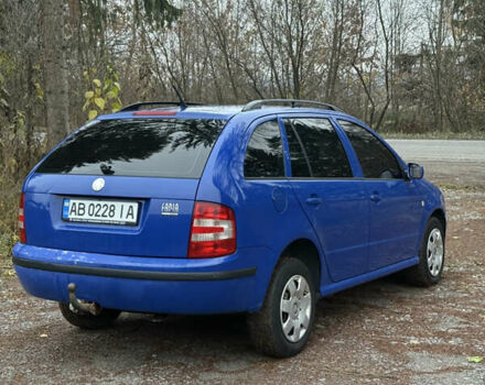 Синий Шкода Фабия, объемом двигателя 1.42 л и пробегом 242 тыс. км за 3850 $, фото 2 на Automoto.ua
