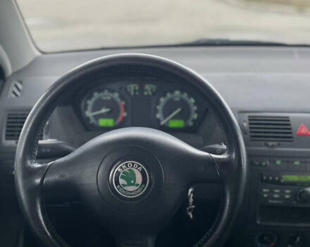 Синий Шкода Фабия, объемом двигателя 1.4 л и пробегом 250 тыс. км за 4500 $, фото 9 на Automoto.ua