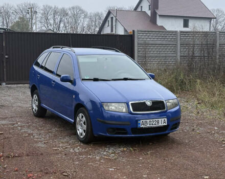 Синий Шкода Фабия, объемом двигателя 1.42 л и пробегом 242 тыс. км за 3850 $, фото 1 на Automoto.ua