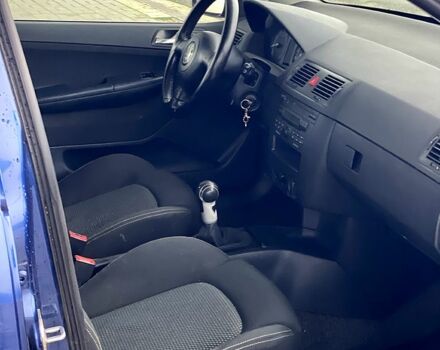 Синій Шкода Фабія, об'ємом двигуна 1.4 л та пробігом 250 тис. км за 4500 $, фото 2 на Automoto.ua