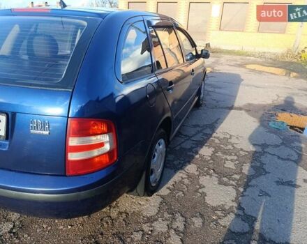 Синий Шкода Фабия, объемом двигателя 1.2 л и пробегом 382 тыс. км за 3799 $, фото 4 на Automoto.ua