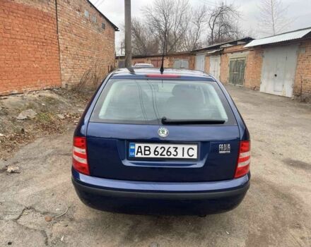 Синий Шкода Фабия, объемом двигателя 1.4 л и пробегом 330 тыс. км за 3999 $, фото 2 на Automoto.ua