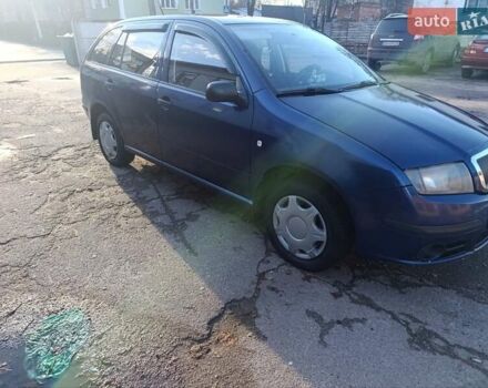 Синий Шкода Фабия, объемом двигателя 1.2 л и пробегом 382 тыс. км за 3799 $, фото 5 на Automoto.ua