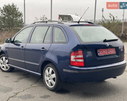Синий Шкода Фабия, объемом двигателя 1.4 л и пробегом 250 тыс. км за 4500 $, фото 3 на Automoto.ua