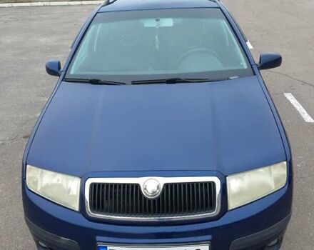 Синий Шкода Фабия, объемом двигателя 1.4 л и пробегом 230 тыс. км за 4250 $, фото 2 на Automoto.ua