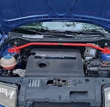 Синий Шкода Фабия, объемом двигателя 1.39 л и пробегом 202 тыс. км за 4600 $, фото 8 на Automoto.ua