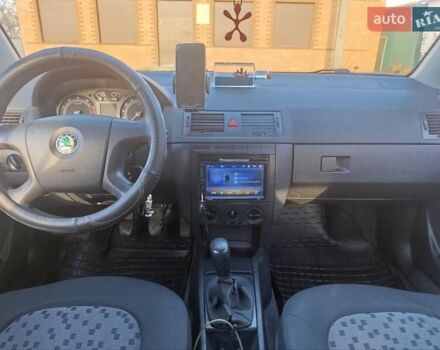 Синий Шкода Фабия, объемом двигателя 1.2 л и пробегом 382 тыс. км за 3799 $, фото 16 на Automoto.ua